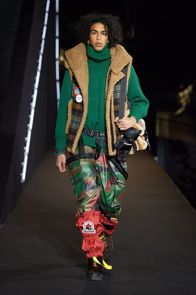 Look 22